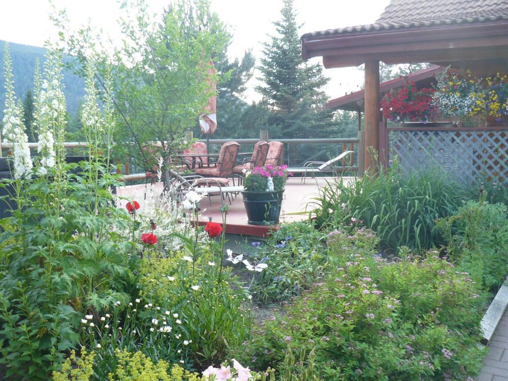 Hitching Post Resort Kelowna Rum bild
