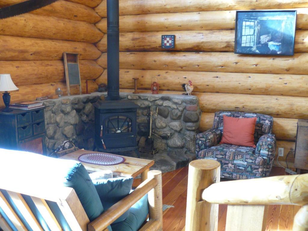 Hitching Post Resort Kelowna Rum bild